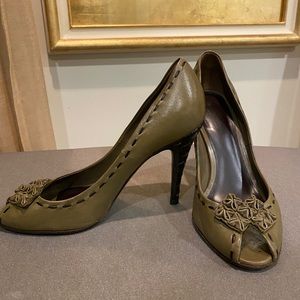Bottega Veneta Leather Peep Toe Pumps